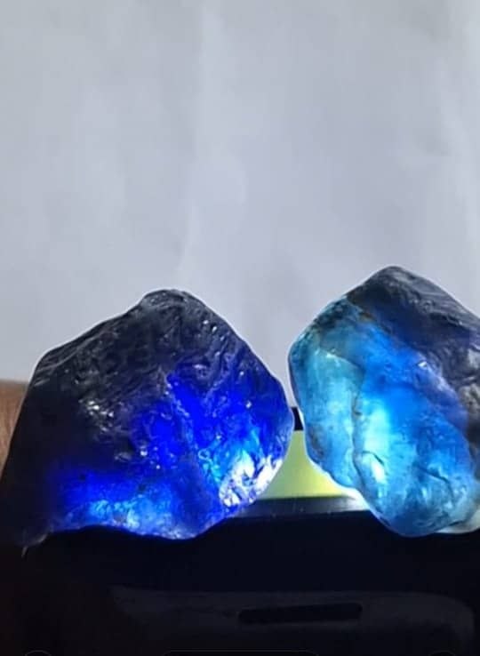 100 Carat Natural Blue Sapphire Rough 
